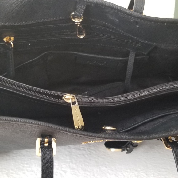 Michael Kors Black Jet Set Tote - Picture 3 of 4